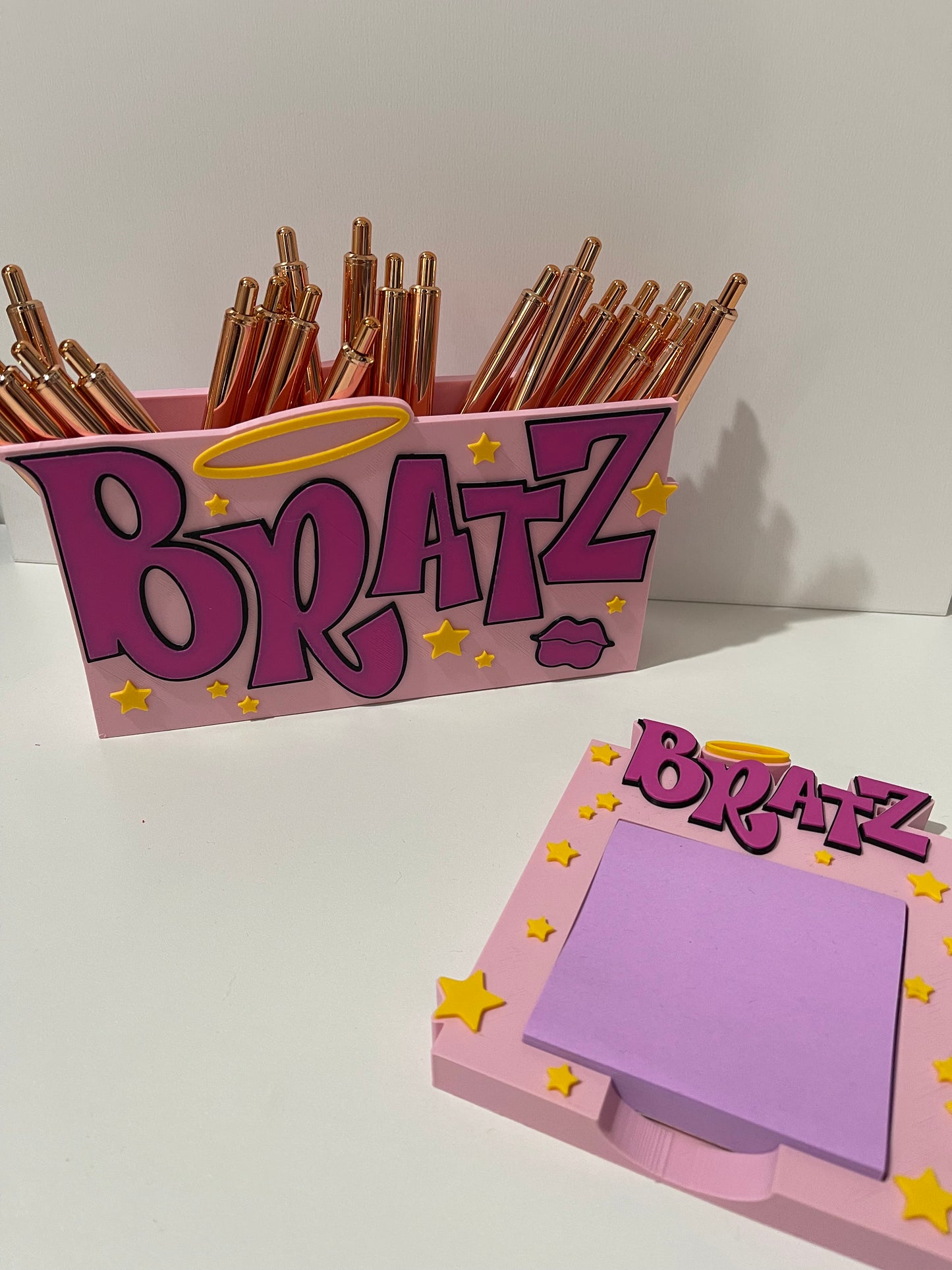 BRATZ PEN HOLDER AND STICKY NOTE HOLDER