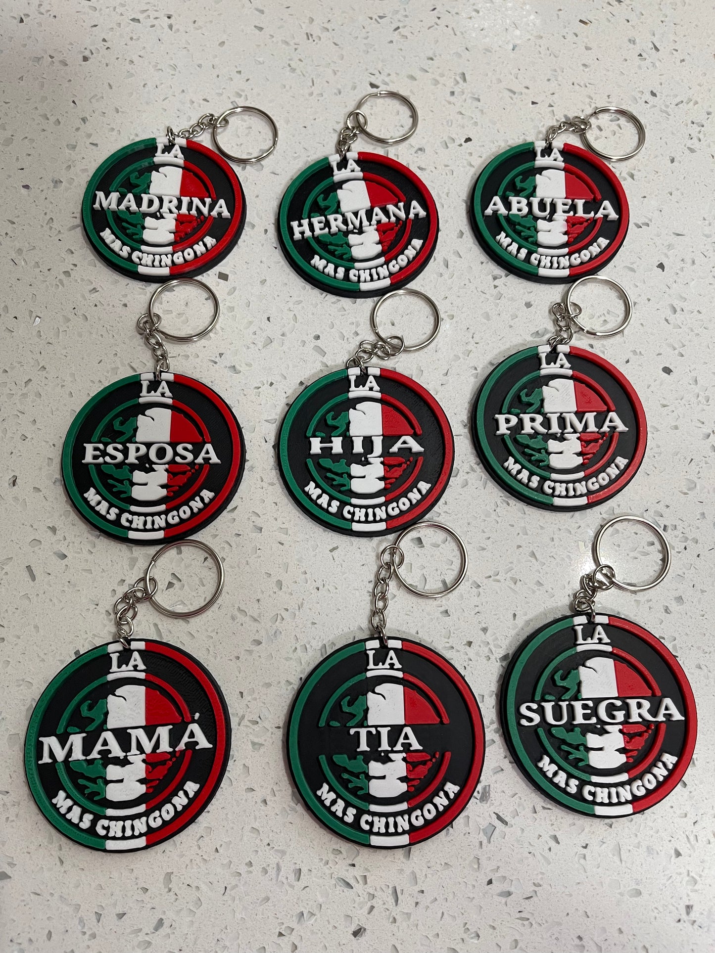 Familia chingona Keychain 9 pieces